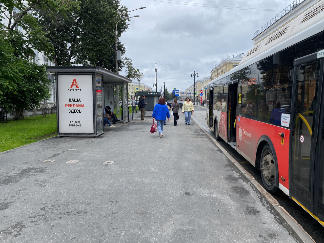 Экраны на остановках, ул. Белинского, 46 (ост. Героев Хасана)